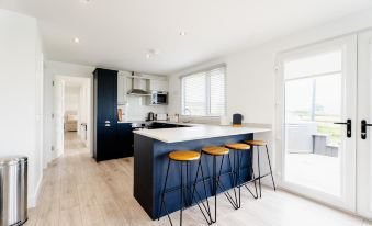 Castle View Chalet by Clonlum Cottages