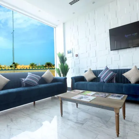 Golden Crown Hotel