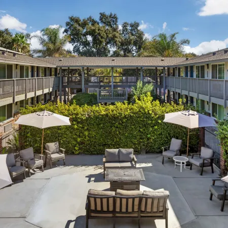 Best Western Shadow Inn