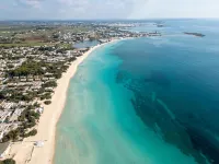 Villa Acqua Azzurra with Private Parking and Air Conditioning فنادق في توري لابيلو