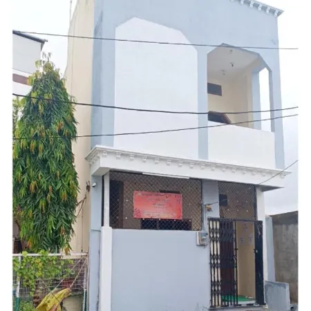 Goroomgo Shree Ram Kuti Homestay Ujjain