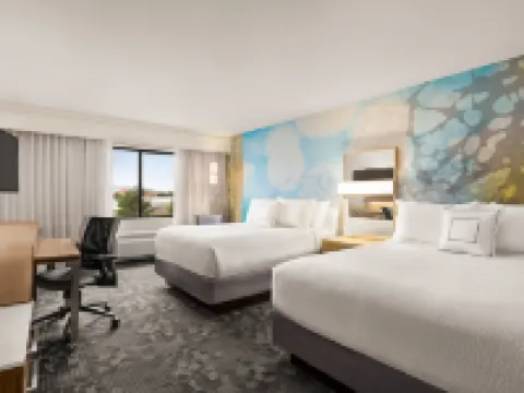 コートヤード パームデール パームデールのホテル