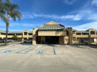 Claremont Lodge Hotels near Harvey Mudd College