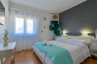 Apartment with Breathtaking Sea View