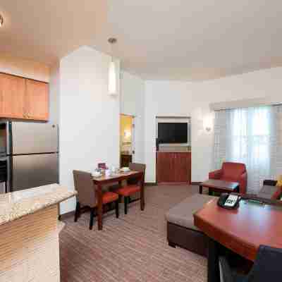 Residence Inn Moline Quad Cities Rooms