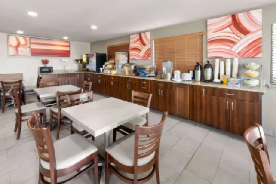 Sylo Hotel Denver Airport, a Ramada by Wyndham