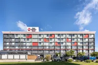 Best Western Plus Toronto Airport Hotel Отели в г. Миссисауга