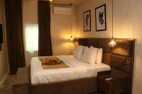 The Velvet Residence Hotels near An Noor Mosque