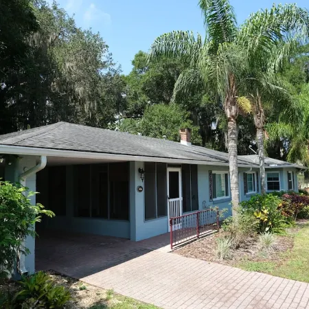Beautiful cottage in the heart of historic Mt Dora