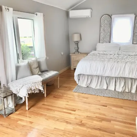 Oceanfront Oasis Spacious 3-Bedroom, 2-Bath Retreat for 12 Linens Included