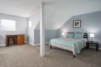 This property is conviently located in Lakeside, within minutes from the Lake. Hôtels à proximité de : Muskegon Community College