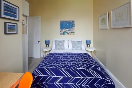 Swan Cove Gourock 1 Bedroom Apartment With Stunning sea Views Отели в г. Гурок