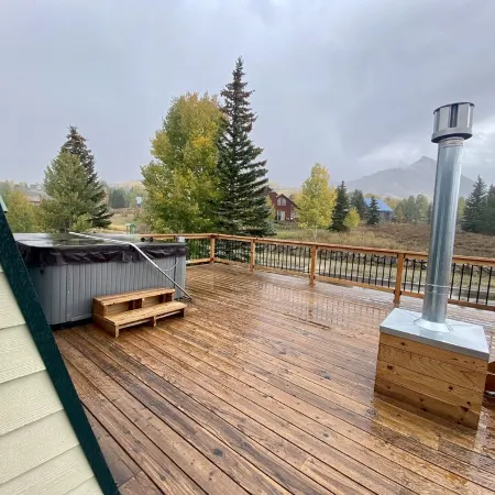 Mountain Vintage Vacation Home! Conveniently in Mt CB, easy access to trails!