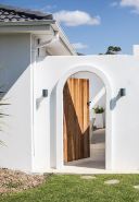 Casa Blanca - Lakeside Luxury