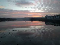 Riverside Home. 3 Bedroom. Free Parking. 10 mins to Newcastle Centre