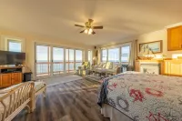 Lakefront cottage with amazing views - Homestays