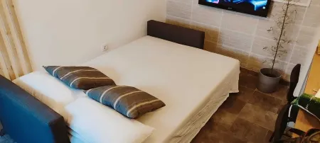 Cozy apartment in the heart of El Puerto Отели рядом с достопримечательностью «Плайя де ла Пунтилья»