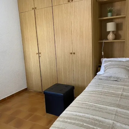 Ideally located 3-bedroom apartment with air conditioning and parking.