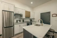 Sleeps 7 ~ Near Ice Rink ~ Netflix ~ Triple Bunk