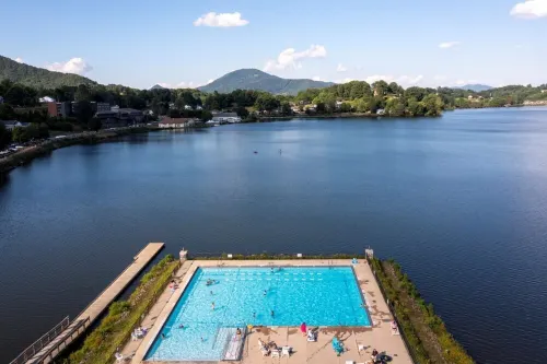 Lake Junaluska cottage with amenities galore!