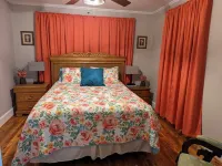 Little Blue Farmhouse Отели рядом с достопримечательностью «Lone Hickory Indoor Arena»