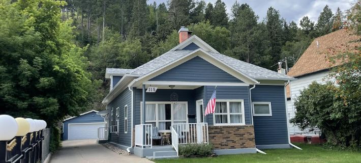 Walking distance to Downtown Historic Main Street and Outlaw Square Hotels in Deadwood
