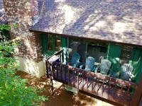 Cozy Private Mountain Retreat, 5 Min to Cranmore, 10 to Attitash, 3 Mins to Town - balcony