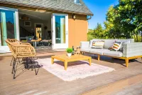 Vineyard Views, Ideal westside location near Wineries & downtown Chic 2bed/2bth