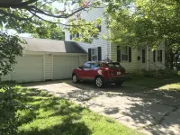 Burlington Home - great location to everything!