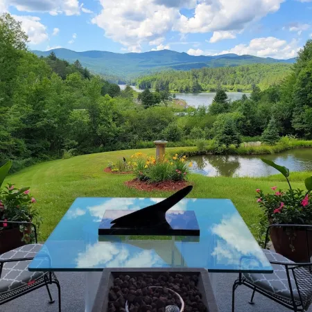 Sir Richards Waterbury Stowe Lake View Escape - Ski - Kayak -  Privacy