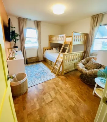 Nautical Endeavors Hotels in Kinnakeet