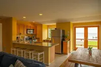 Kent Island Waterfront Cottage