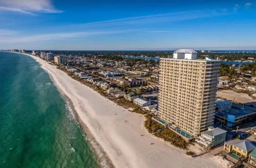 2 BED + 2 BATH: MASTER SUITE ON THE BEACH WITH FREE BEACH SERVICE!!!