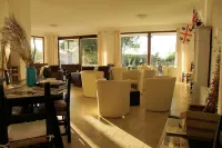 Ideal Apartment for Families and Groups - Just a Few Steps from the Sea