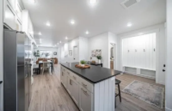 NEW Near Downtown+River+Airport