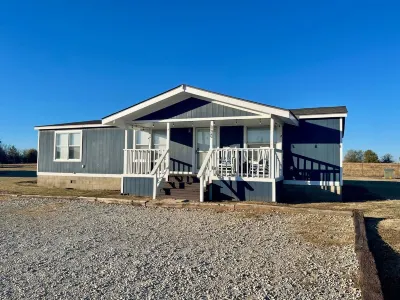 "Lazy Days" less than 10 minutes from Lake Texoma and Choctaw Casino Hotel dekat Uptown Durant Center
