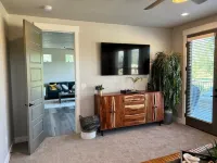 Majestic Mountain Retreat- Closest Home to the Homestead Crater