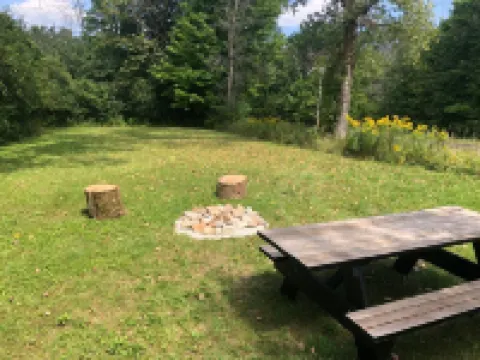 GGG Log Cabin Apartment on the Ice Age Trail