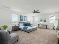 NEW Clovis House - 4 Bed: 3 Bath - Hot Tub - Garage 행크스 스왕크 파르 3 골프 코스 주변 호텔