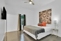 3 Bd-3BATH-Parking 4 cars + -Sleeps 10 - Horseshoe Bay -Marble Falls- Game Room!