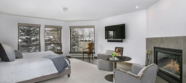 Ski-In Ski-Out Northwoods Condo Willow 414-Private Gated Community Ξενοδοχεία στην πόλη Vail