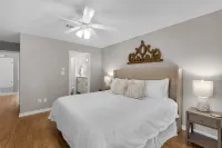 BOOK 4 NIGHTS IN MARCH OR APRIL & GET THE 5TH NIGHT FREE!