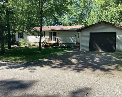 Oconto River Retreat II 芒廷酒店