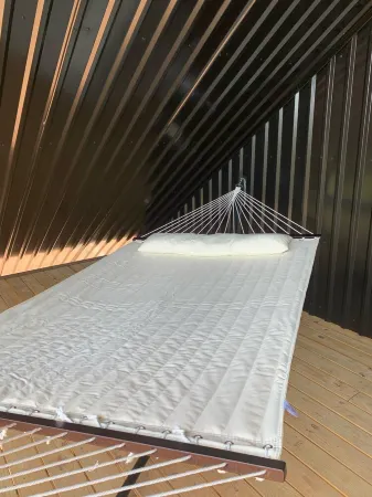 The Rock Stack: Ruggedly luxurious 3 bedroom, 3 bathroom on the Llano River