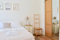 Millbank Cottage - a lovely holiday home with a large garden Hotels in Blairgowrie