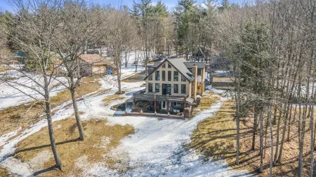 Quaint + Modern Lakeview Home on Sacandaga Lake
