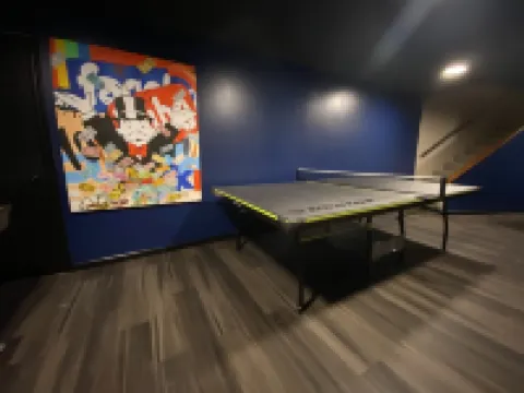 Family Friendly home w/ game room- Perfect Location