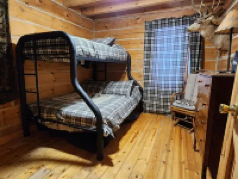 Larsen Hunters Rustic Cabin