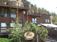 Large Downtown Loft At The Rivers' Confluence, Walk To Restaurants