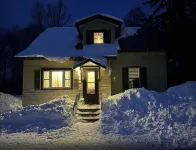 Trailside #3 ~ Winter Fun Retreat! Ski, Snowboard, Snowmobile, Hot Tub, Hiking!